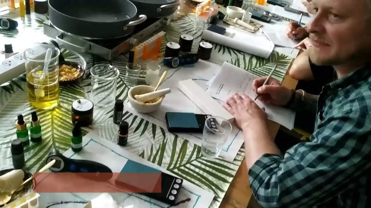 Trwa nabór na kurs „Konopie w praktyce” organizowany przez Instytut Botaniki Dermatologicznej.